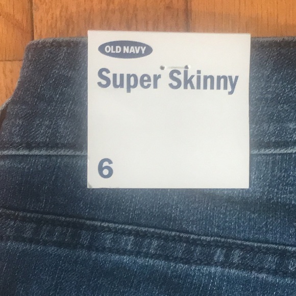 Old Navy Super Skinny Jeans Sz 6 NWT - Picture 4 of 5